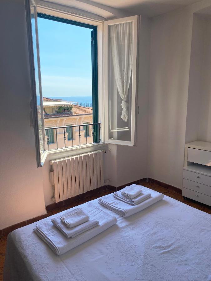Casa Petra - Appartamento Vista Mare Citta Vecchia Bordighera Exterior foto